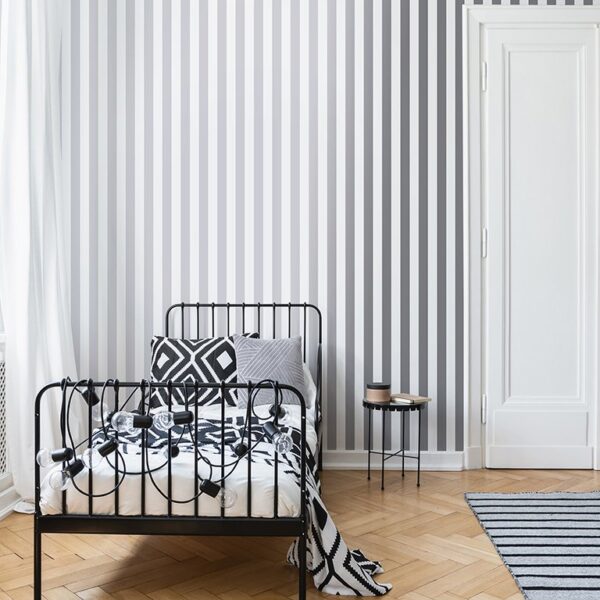 100100-papel-de-parede-importado-silver-stripe-ambiente.jpg Papel de Parede Kids n Teens 2 100100